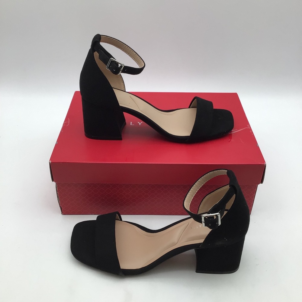 Kelly & Katie Marybel Black Block Heel Ankle Strap Sandals Size 6M NEW